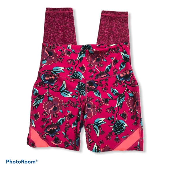 Old Navy Active Leggings and Sports Bra Set Floral - Picture 5 of 10